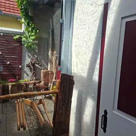 Gaestehaus Hoellenpfad Vakantiehuis Grünstadt